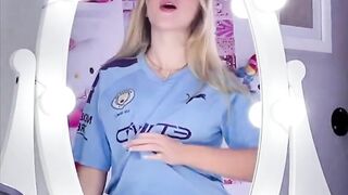 Tiktok girls to follow before the app is banned ???????? 11