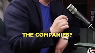 Robert Kiyosaki on Investing in Apple vs Tesla???? #shorts #inspiration