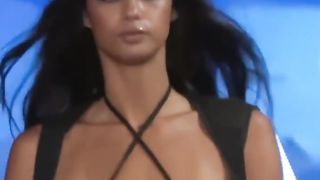 4K  swimwear fashion Show Motion 2023 _ Dark skinned girls Beautiful female modele shows beautiful body shape