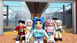 The CUTE Animals in Roblox Zoo Obby-.