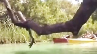 Enjoy my Chanel ????