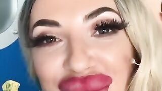 Я похожа на твою мечту! =D ШОК! ДЕВУШКА ШОКИРУЕТ ГУБКАМИ