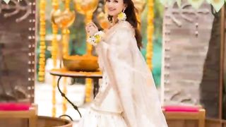 Yumna zaidi look