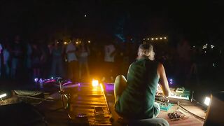 Wild Party Vibes: Intense Melodic Techno with Juno 106