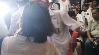 Kebersamaan dengan laki laki tua