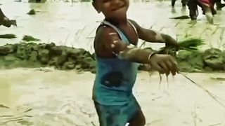 Bachcha maja loot liya