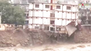 In the Blink of Eyes Drowning India! Most Crazy Monster Flash Flood Caught On Camera 2023