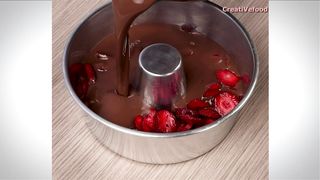 COLD DESSERT OF CHOCOLATE WITH STRAWBERRY