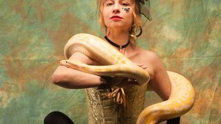 the incident of a child wrapped in a giant python, very terrible ​