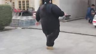 Khan Baba Weight