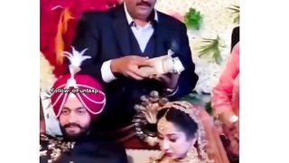 Mere Eyse Ristedar kyu nehi hey?- Funny memes..