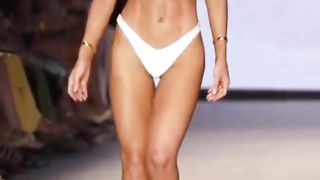 Georgina Mazzeo _ Miami Swim Week 2023 #runway These are the ideal women of men who show a dazzling body chart