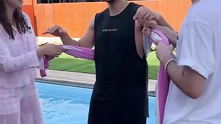 CRAZY Sing or Swim!