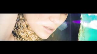 Jessie J - Burnin' Up ft. 2 Chainz (Official Video)
