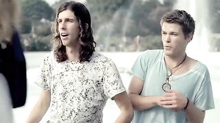 Stars Struck Dance music video