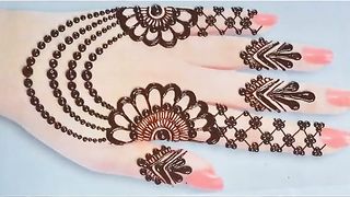 Beautiful mehndi design 19