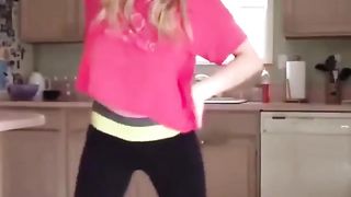 Follow my left and right hands together
