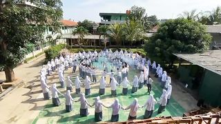 Hari perpisahan sekolah SMA