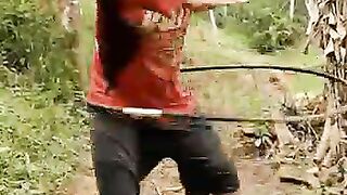 Bermain di kebun