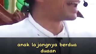 Nasehat UAS tentang Anehnya   masa sekarang