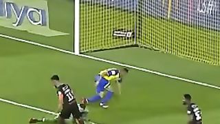 شاهد رونالدو يسجل برأسية في ساحة #النصر ????#cristianoronaldo #leagueoflegends