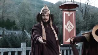 Penjahat berusaha merebut kitab kungfu Shaolin