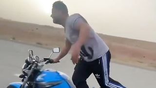 motor riding
