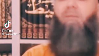 Kamil mürsit geldigi zaman seytan orda duramaz kacar