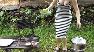 RENI IS COOKING TALIWANG UNGKEP CHICKEN