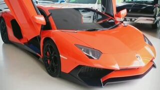 Lamborghini Aventador.