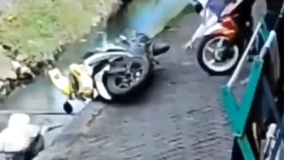 Crash!!!LOL