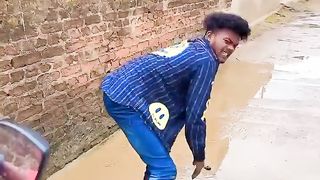 ऐ भी कोई dance करने की जगह हैं ????????#comedy #realfools #surajroxfunnyvibeo #vikram #song #dance #girl