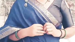 Larki kabhee Sawal Ajeeb Haiy Battao