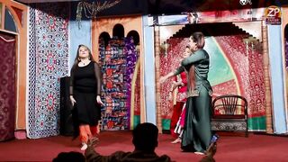 Eman Shah Muskan Khan - Momal Khan - lucky kabootri phas gayi - Zafar Productio_HD.