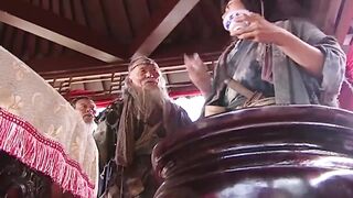 Pengemis muda yg sakti