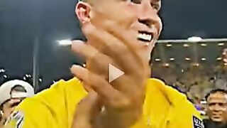 شاهد رقص رونالدو امام مدرجات النصر ????????