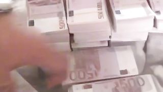 Money 26