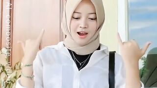 Muslim women's style is polite and neat