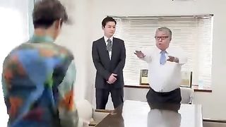 部長と意気投合した男