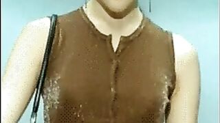 it's hard to look slim  ( пиши, как бы ты назвал это видео? )