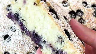 BLUEBERRY BIRTHDAY CAKE ????????????????