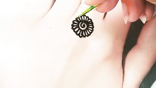 beautiful henna for hands 12