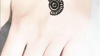 beautiful henna for hands 18
