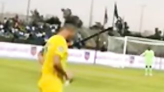 #shorts شاهد رونالدو بيشرب الماء زينه برضو عادى يعنى ????????