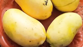 4 Mango's ???? eating #food real #foodies