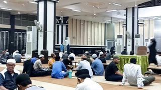 Belajar Ngaji Lagi Sepeti Masa Anak Dulu setelah Maghrib