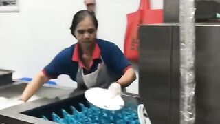 Canada Hotel Worker Free Visa And Job in 2023
