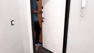 Пока не разделся