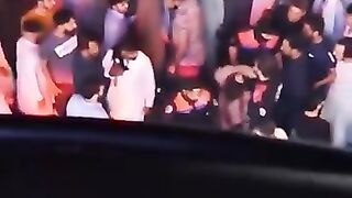 پولیس کا نوجوان لڑکے پر وحشیانہ تشدد
