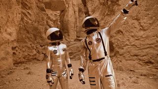 NASA HD VIDEO OF SCIENTISTS LIVING ON MOON. MUST WATCH